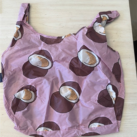 BAGGU Handbags - Baggu Standard Reusable Bag in the Pink Coconut print.